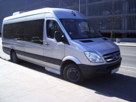 Mercedes Benz Sprinter noma Krāslavā mikroautobuss 15 16 17 18 20 sēdvietas