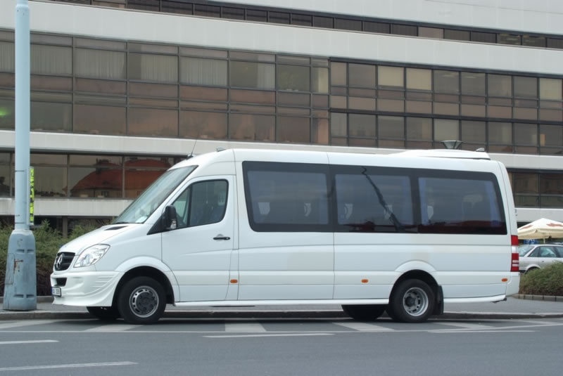 LUX klases mikroautobusu noma Krāslavā